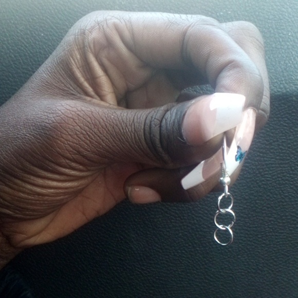 Sliver colored Earrings and iron Earring hook - Picture 4 of 4